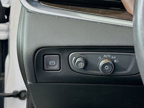 Used 2020 Buick Enclave Avenir w/ Avenir Technology Package image 10