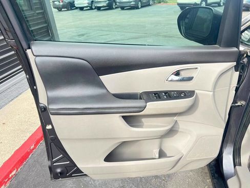 Used 2016 Honda Odyssey LX image 7