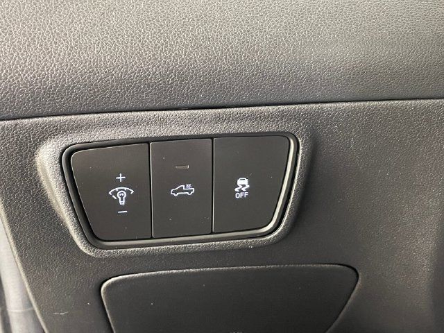 Certified 2022 Hyundai Santa Cruz Limited AWD/4WD image 13