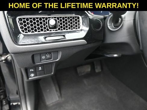 Used 2024 Honda Civic Touring image 16