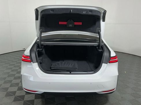 Certified 2025 BMW i5 eDrive40i image 28