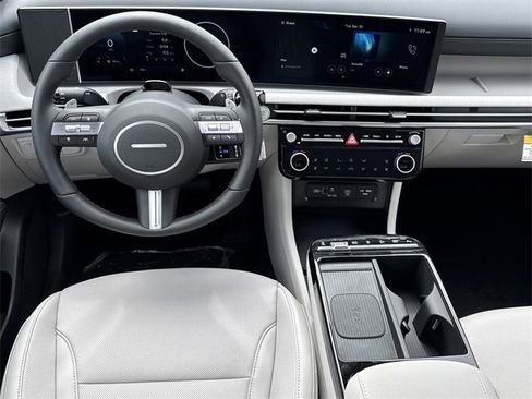 New 2026 Hyundai Tucson Limited image 16