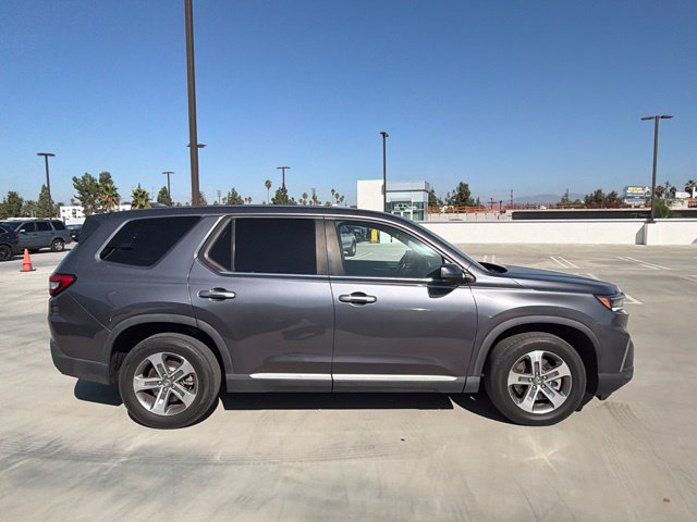 Used 2024 Honda Pilot EX-L image 2
