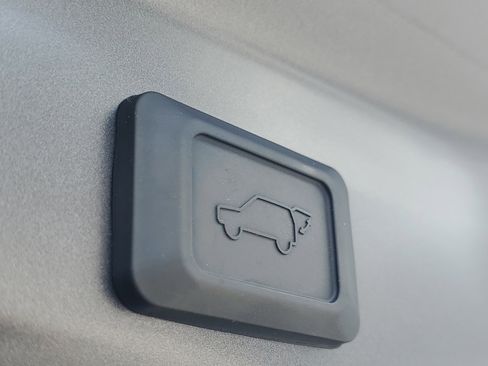 Certified 2025 Toyota RAV4 XLE w/ Convenience Package image 10