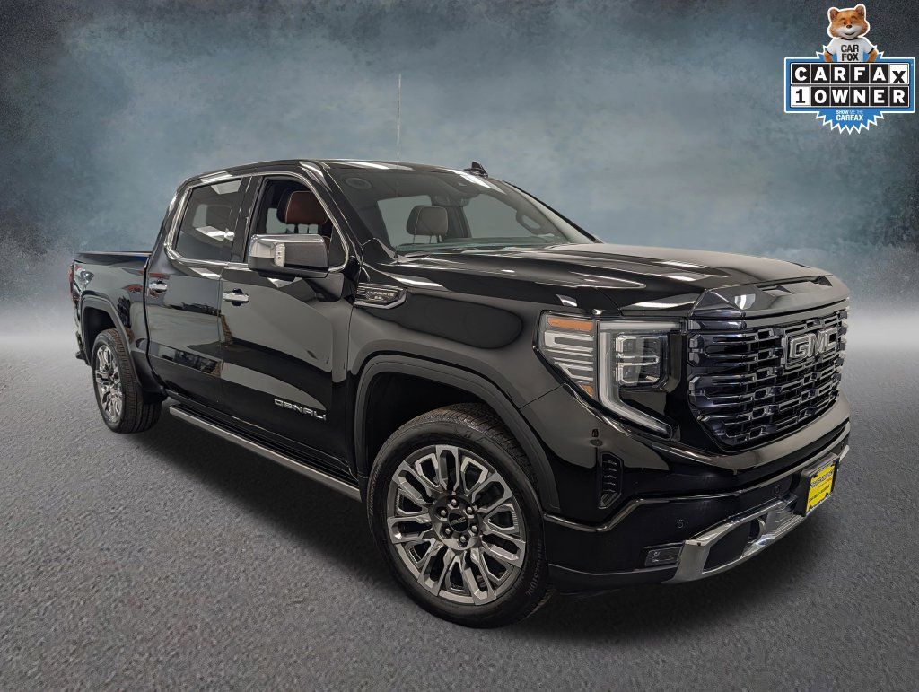 Used 2023 GMC Sierra 1500 Denali Ultimate AWD/4WD image 3