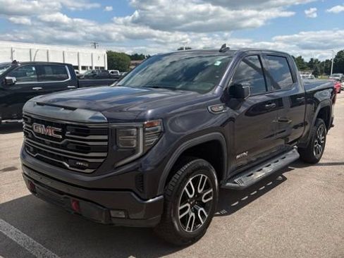 Used 2022 GMC Sierra 1500 AT4 w/ AT4 Premium Package AWD/4WD image 1