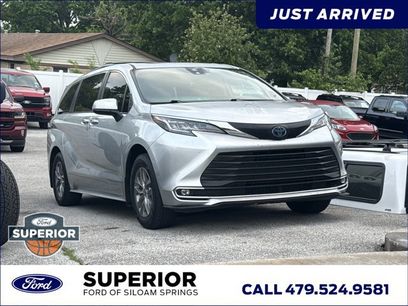 Used 2022 Toyota Sienna XLE