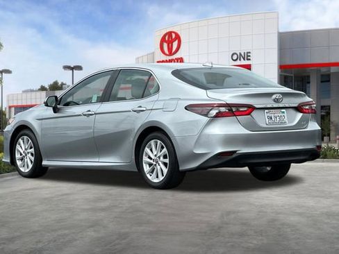 Used 2024 Toyota Camry LE FWD image 7
