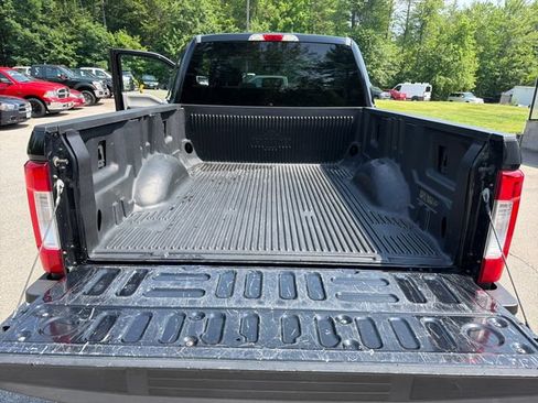 Used 2017 Ford F250 XLT w/ Snow Plow Prep Package AWD/4WD image 22