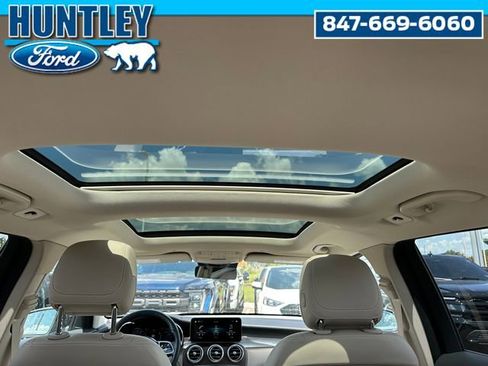 Used 2022 Mercedes-Benz GLC 300 4MATIC w/ Premium Package Lite image 10