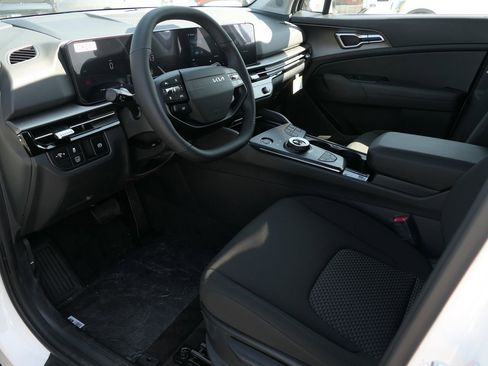 New 2026 Kia Sportage LX image 10