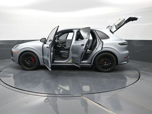 Certified 2021 Porsche Cayenne GTS w/ Premium Package Plus AWD/4WD image 30