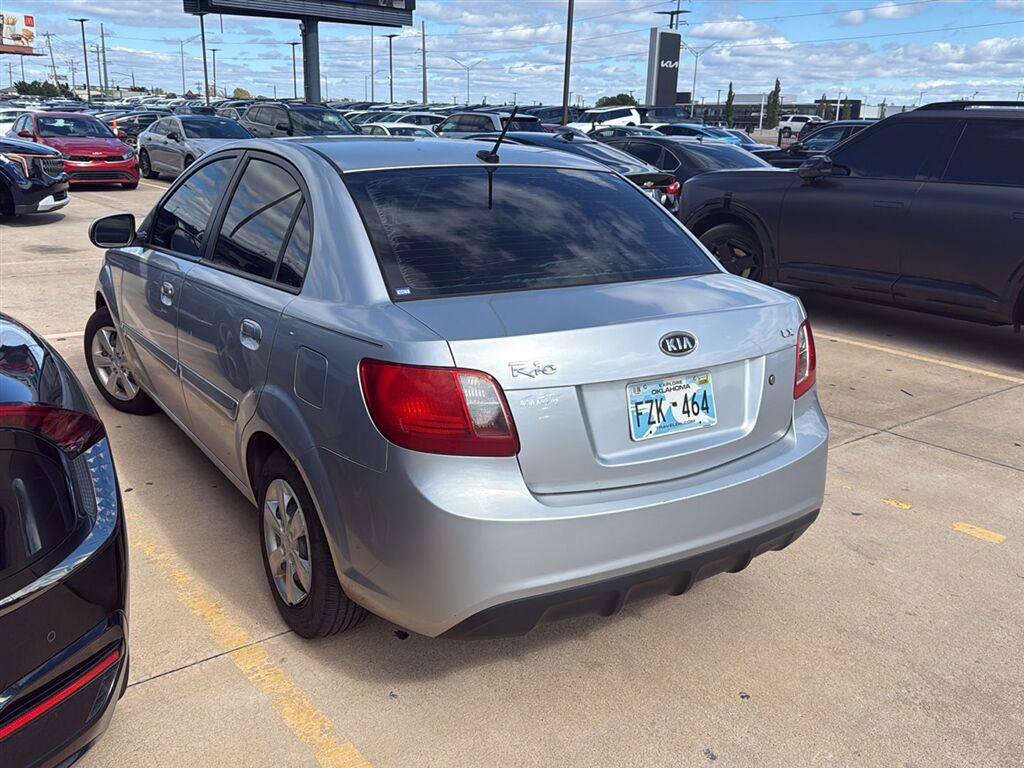 Used 2011 Kia Rio LX FWD image 9
