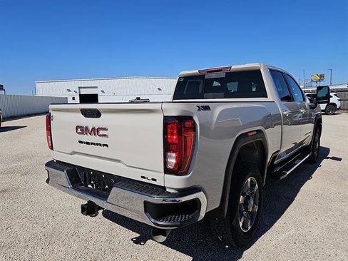 New 2026 GMC Sierra 2500 SLE image 5