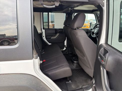 Used 2016 Jeep Wrangler Unlimited Sport w/ Quick Order Package 24S AWD/4WD image 25