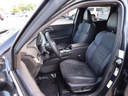 Used 2025 Mitsubishi Outlander SEL AWD/4WD image 9