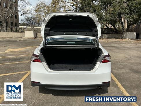 Used 2024 Toyota Camry LE image 6