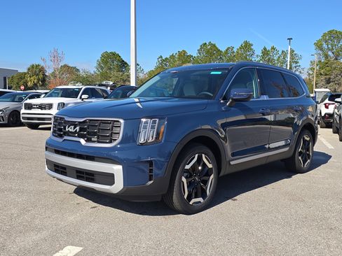 New 2025 Kia Telluride S image 4