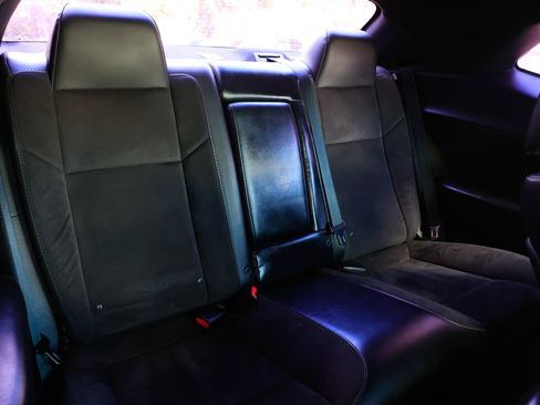 Used 2015 Dodge Challenger R/T Scat Pack w/ Scat Pack Appearance Package image 17