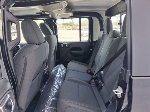 New 2026 Jeep Gladiator Sport image 21