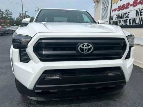 Used 2025 Toyota Tacoma SR5 AWD/4WD image 3