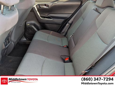 Certified 2025 Toyota RAV4 XLE AWD/4WD image 32