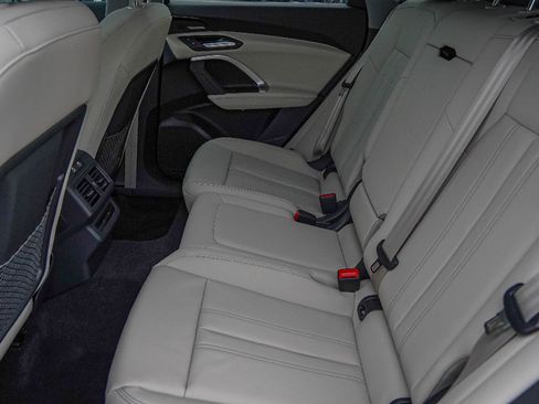 New 2025 Audi Q5 Premium Plus image 23