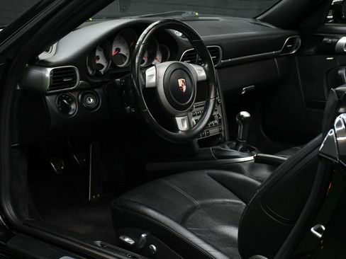 Used 2006 Porsche 911 Carrera S image 15