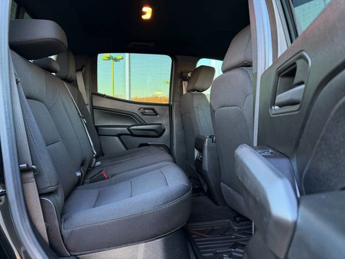 Used 2024 Chevrolet Colorado Trail Boss w/ Advanced Trailering Package image 16