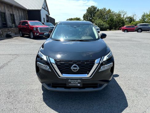 Used 2023 Nissan Rogue SV image 10