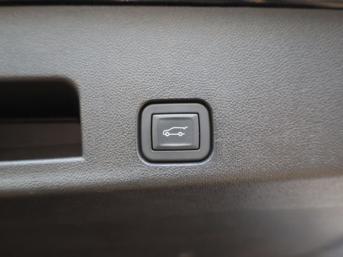 Used 2024 Chevrolet Traverse LT AWD/4WD image 30