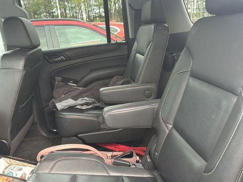 Used 2018 Chevrolet Suburban LT AWD/4WD image 21
