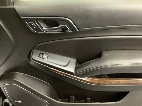 Used 2019 Chevrolet Tahoe LT image 29