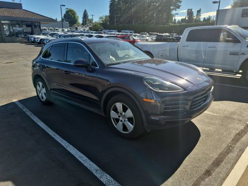 Used 2019 Porsche Cayenne AWD/4WD image 1