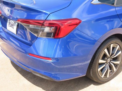 Used 2022 Honda Civic EX image 10