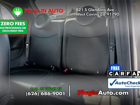 Used 2013 FIAT 500 Abarth w/ Beats Audio Pkg FWD image 13