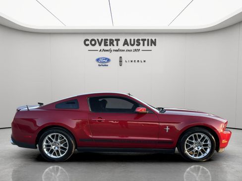 Used 2012 Ford Mustang Premium image 6