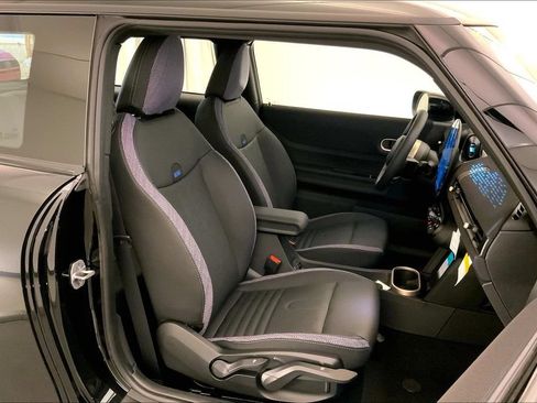 New 2026 MINI Cooper 2-Door Hardtop FWD image 7