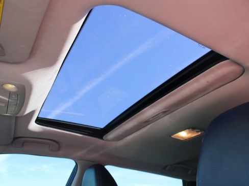 Used 2017 Nissan Rogue Sport SL w/ SL Premium Package image 28