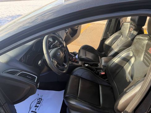 Used 2016 Ford Focus ST w/ Equipment Group 402A image 19