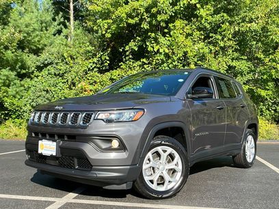Used 2024 Jeep Compass Latitude