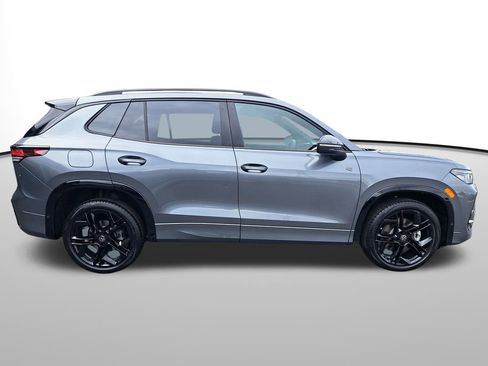 New 2025 Volkswagen Tiguan SE R-Line image 4