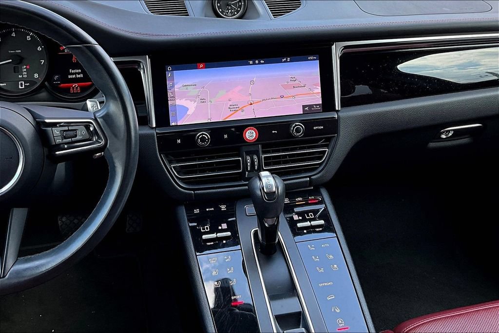 Used 2022 Porsche Macan AWD/4WD image 9