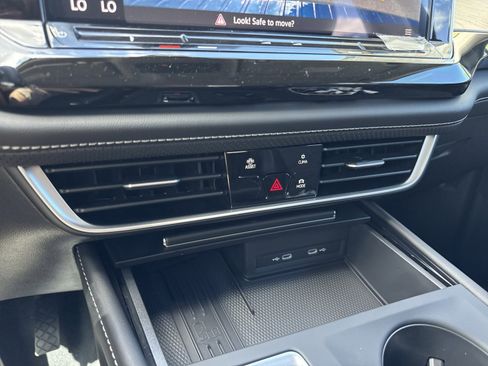 New 2026 Volkswagen Atlas SE image 24