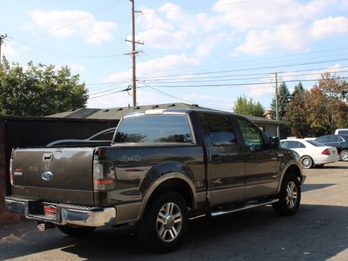 Used 2005 Ford F150 Lariat image 5
