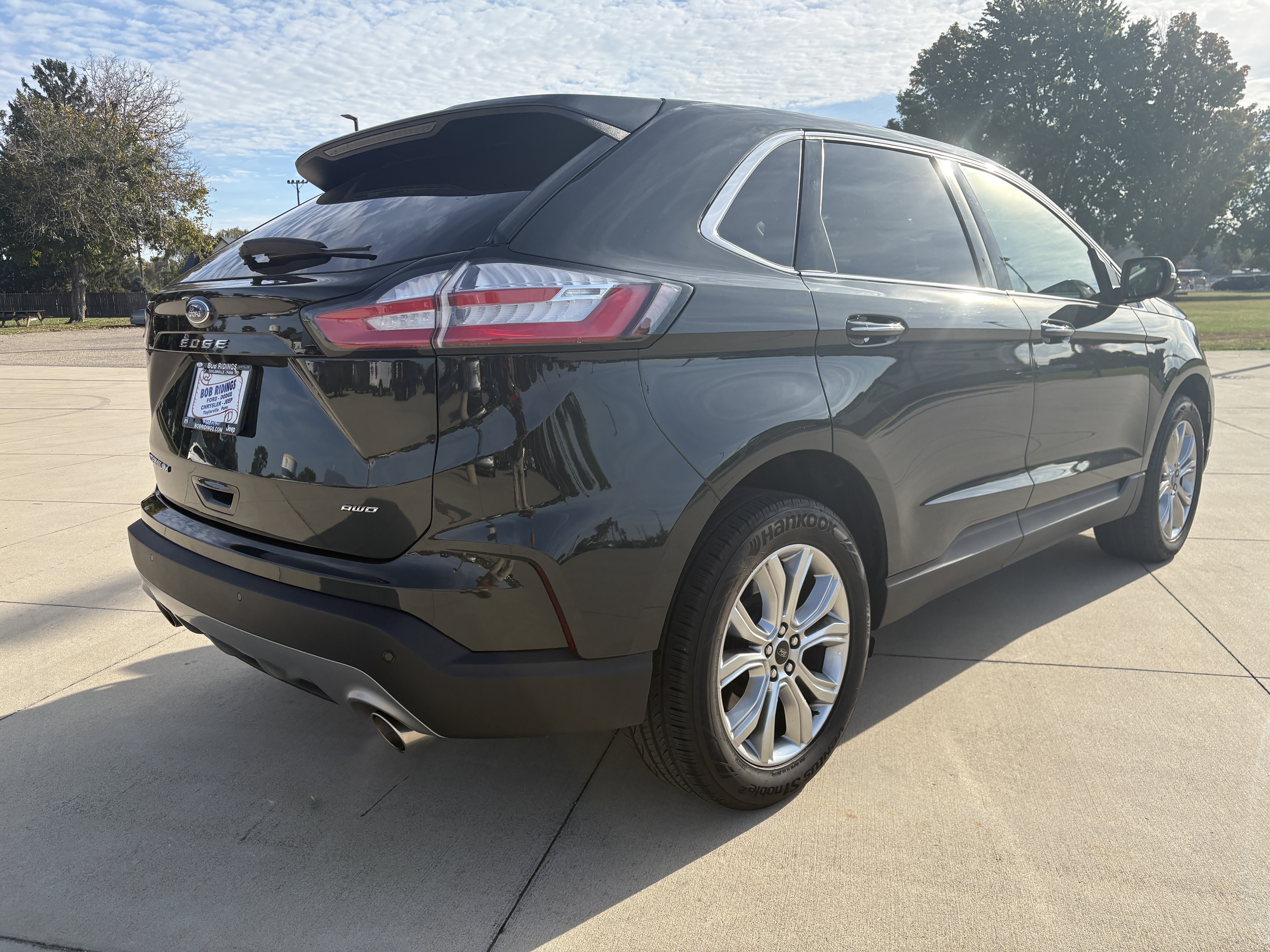 Used 2024 Ford Edge Titanium AWD/4WD image 4
