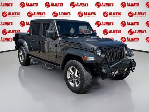 Used 2020 Jeep Gladiator Sport w/ Quick Order Package 24S image 3