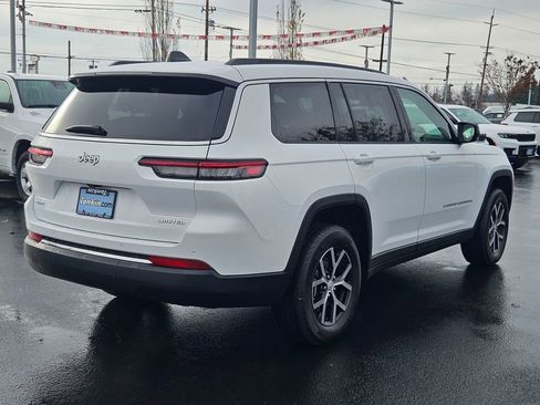New 2025 Jeep Grand Cherokee L Limited w/ Trailer Tow Package AWD/4WD image 6