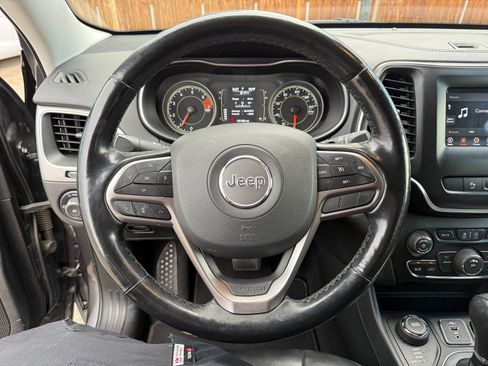Used 2021 Jeep Cherokee Latitude Plus w/ Security Package AWD/4WD image 9