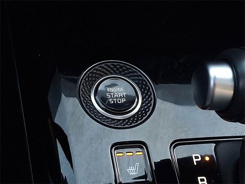 Certified 2023 Kia Niro EX Touring image 24